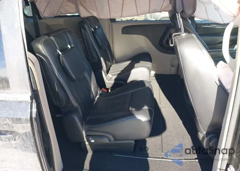 2013 Chrysler Town & Country Touring z USA, uszkodzony, nr VIN 2C4RC1BG4DR510331